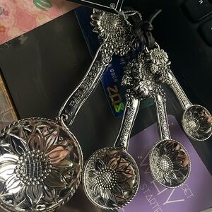 Sunflowers & grapes fall theme decor measuring spoons